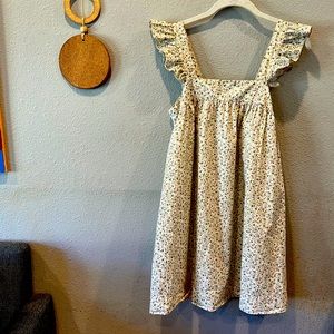 Beautiful timesless Willa dress by Doen. Size xs